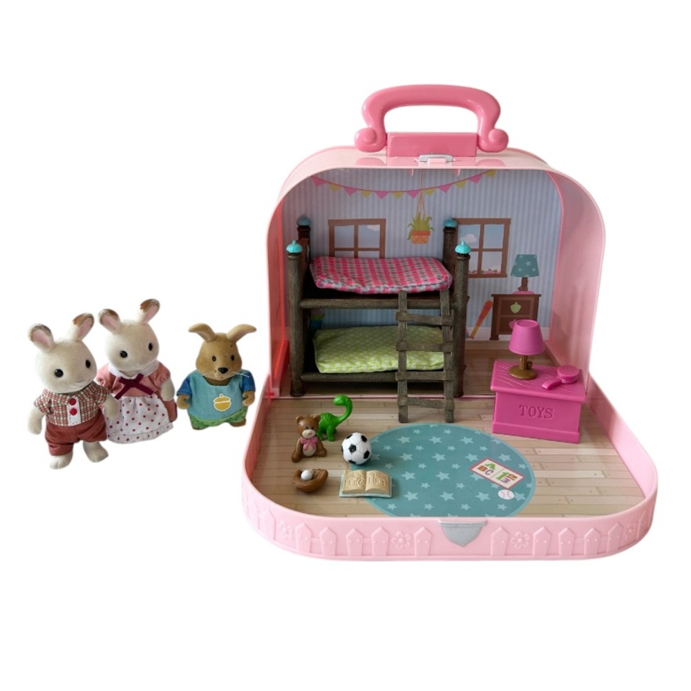 Li’l Woodzeez Travel Suitcase Bunk Beds Playset in Carry Case With 3 Bunnies